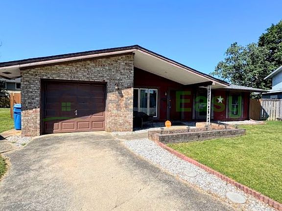 2nd image of 4225 Grove Ct