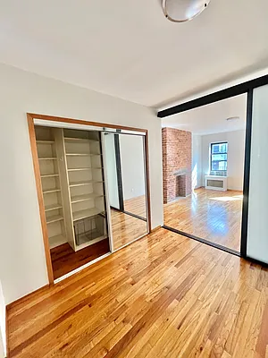 Rented by Compass | media 9