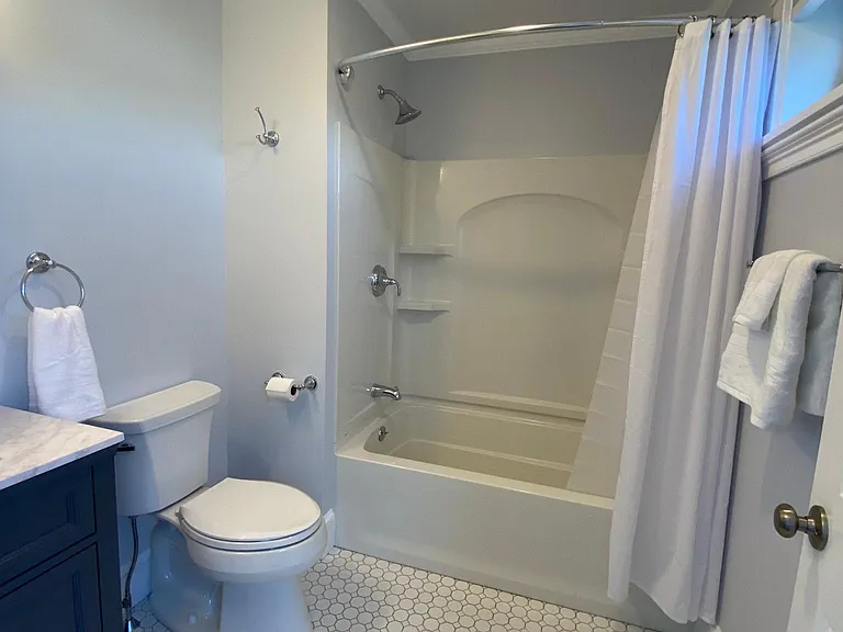 983 Broadway #3 — Photo 26