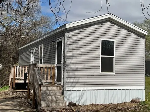 1661 W Republic Ave #127, Salina, KS 67401