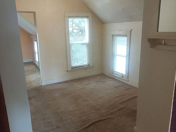 2nd image of 1420 Buffalo Ave NE #2
