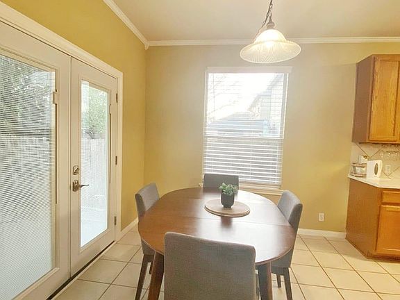 2nd image of 4021 Barlow Dr