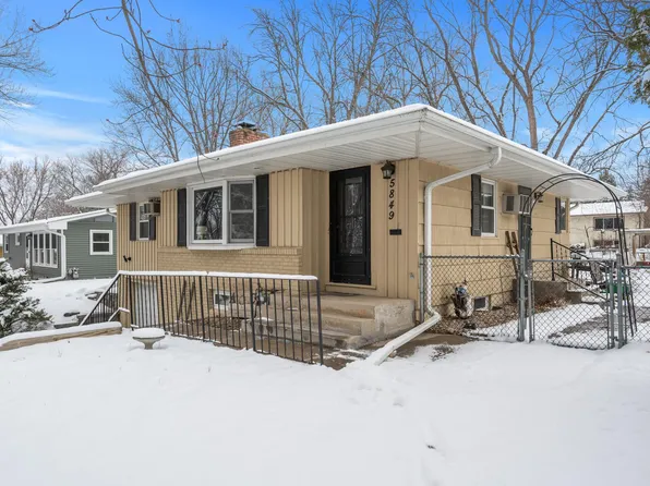 5849 Tennison Dr NE, Fridley, MN 55432