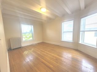 2549 Lake, Milwaukee, WI 53211