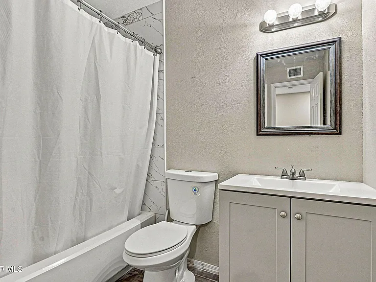 11524 Meadowbrook Dr — Photo 22