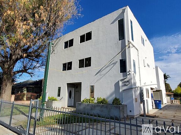 5th image of 6634 Hazeltine Ave #6634.5