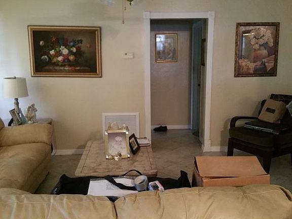3rd image of 3777 Dover Dr