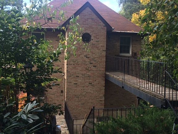 2nd image of 6014 Spencer Ave #2