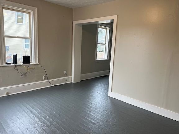 2nd image of 270 N 5th St #272