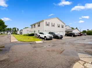 28376 Raleigh Crescent Dr, Chesterfield, MI 48051