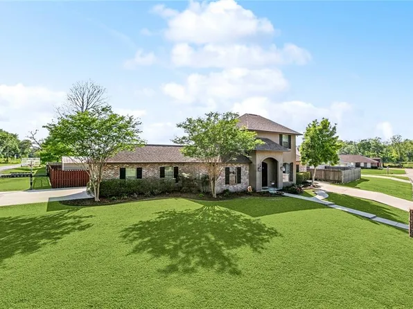 129 Saint Ann St, Belle Chasse, LA 70037
