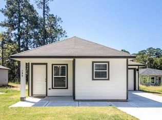 195 Cherry Tree, Onalaska, TX 77351