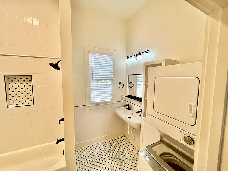 3001 N Morgan St #B — Photo 33