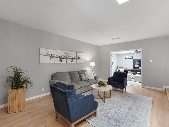 5th image of 5013 Montego Pl NE