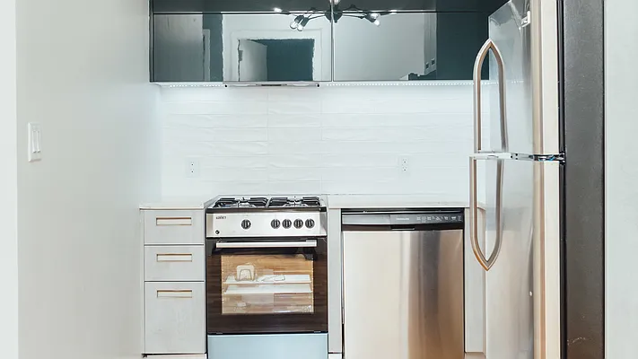 Rented by Nooklyn NYC LLC | media 23