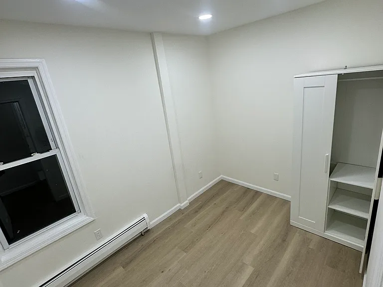 7 Circle Ave #2 — Photo 4