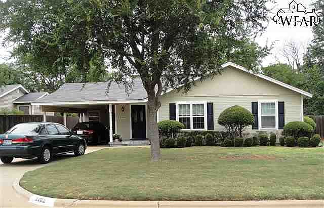 1st image of 3220 Carol Ann St