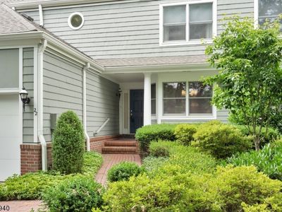 22 Boxwood Dr, Morristown, NJ, 07960