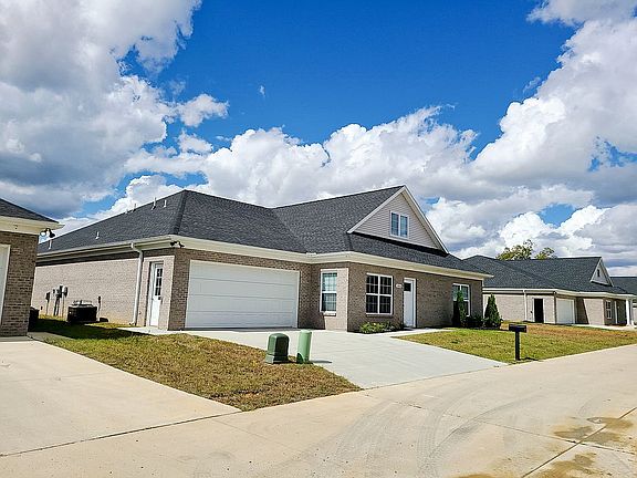 3rd image of 2616 Orleans Dr