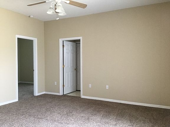 5th image of 647 Heraldo Ct
