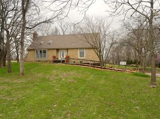 8705 Oak Manor Rd, Lenexa, KS 66227