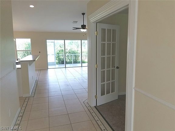 4th image of 1025 Durand St