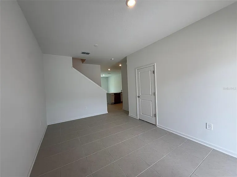 3087 Chromatic St — Photo 3