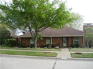 1st image of 9981 Camelot Dr