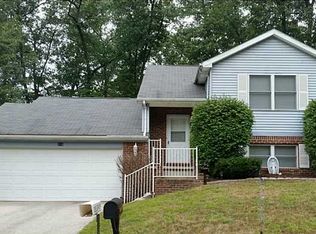 316 Oak Hill Ct, Holland, OH 43528