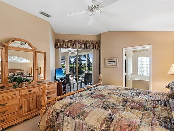3rd image of 23700 Jasmine Lake Dr