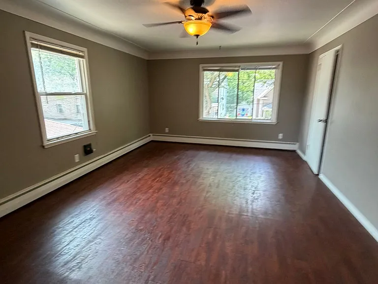 349 15th Ave NE #2 — Photo 3
