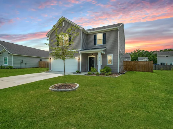 716 McRoy St, Moncks Corner, SC 29461