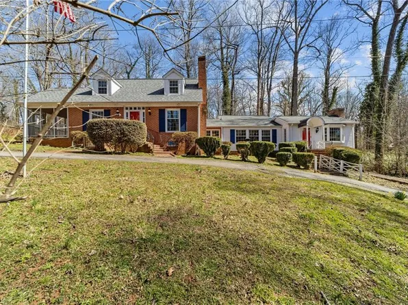 330 College St, Rural Hall, NC 27045