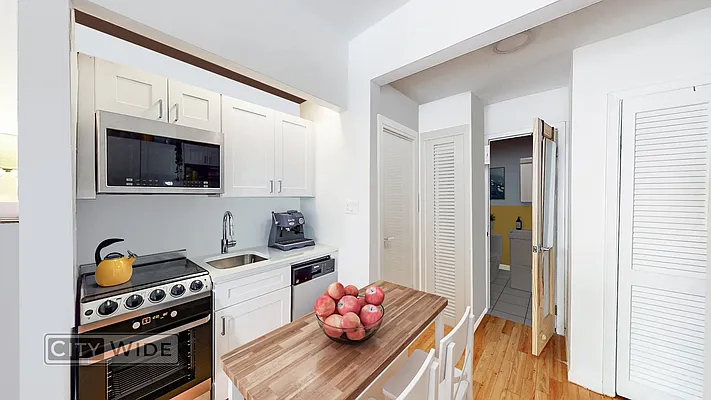 Rented by City Wide Apartments | media 2