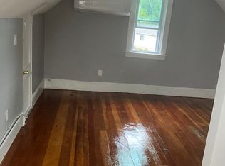 927 Douglas Ave Floor 3, Providence, RI 02908