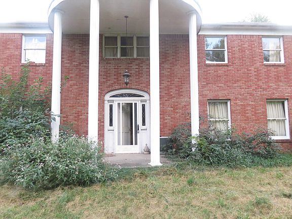 4th image of 139 Betty Lou St