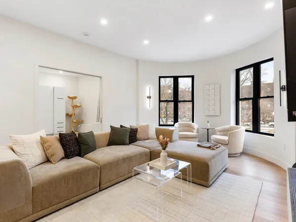 382 Commonwealth Ave APT 24, Boston, MA 02215