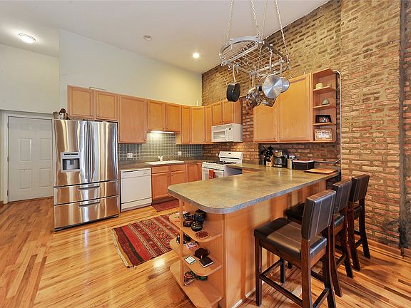 Kitchen/ dinning room
