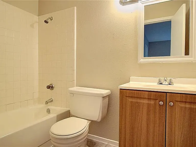 3414 Chesapeake Dr — Photo 10