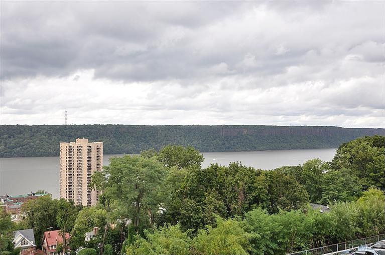 1st image of 377 N Broadway APT 512