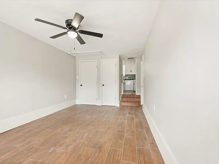 2941 NW 35th St — Photo 16