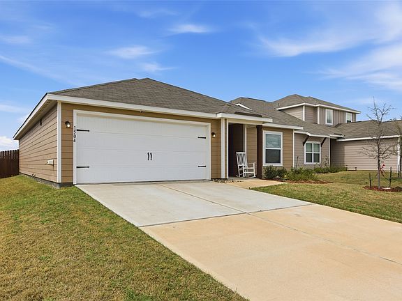3rd image of 1504 Garfield Dr