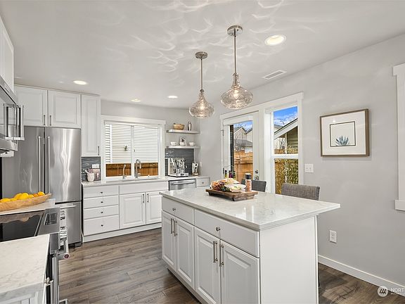 5th image of 35332 SE Kinsey Street