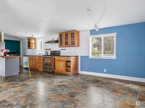 4th image of 4375 Northgate Drive