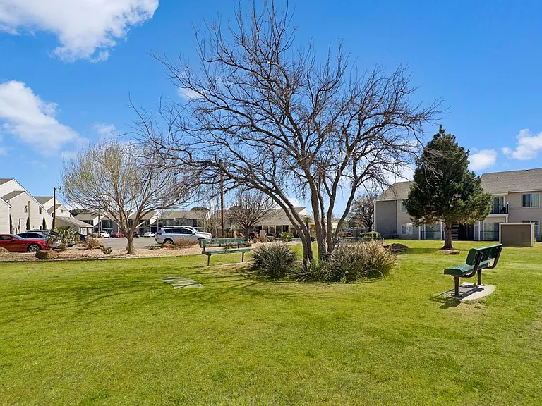 Acacia Park — Photo 20