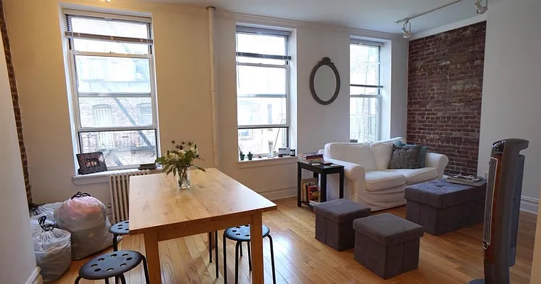 Rented by R New York | media 19