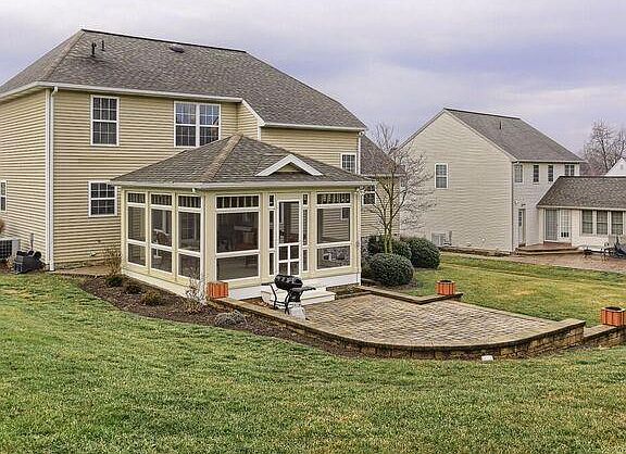 5th image of 130 Springdale Ln