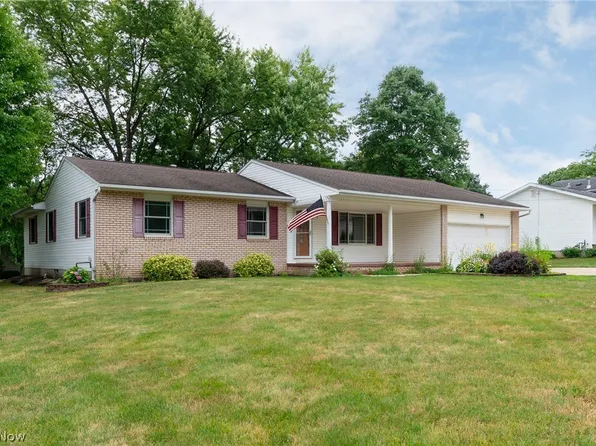 3279 Butternut Dr, Barberton, OH 44203