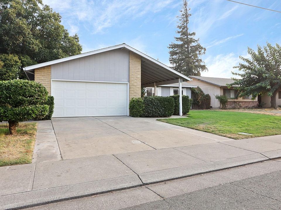 1st image of 3026 W Hammer Ln