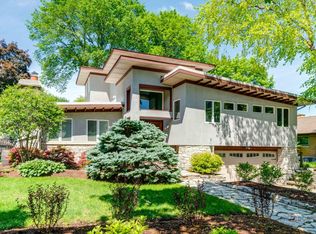 423 Ames St, Libertyville, IL 60048
